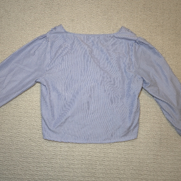 Striped Ruched Long Sleeve Top - Picture 5 of 8